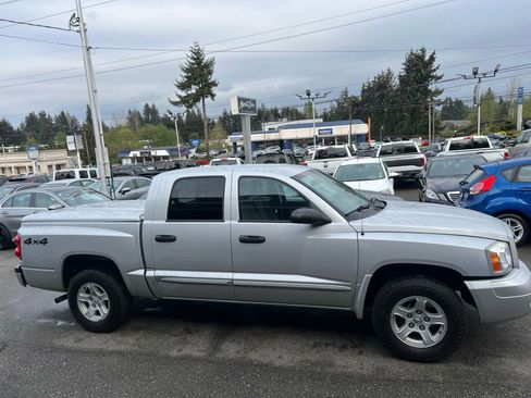 Used 2006 Dodge Dakota SLT w/ Sport Appearance Group image 4