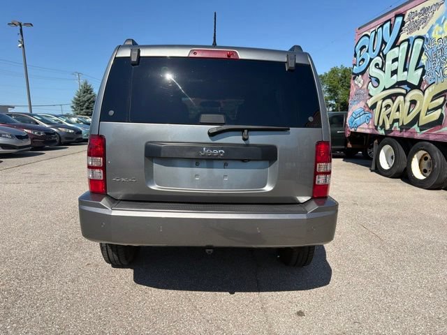 Used 2012 Jeep Liberty Sport w/ Popular Equipment Group AWD/4WD image 5