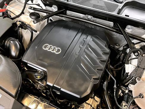 Used 2021 Audi Q5 Premium Plus w/ Premium Plus Package image 30