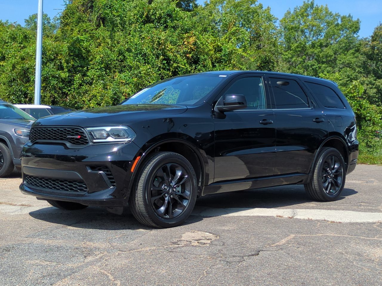 Used 2025 Dodge Durango GT AWD/4WD image 2