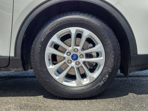 Certified 2022 Ford Escape SE FWD image 9