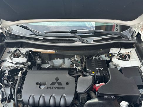 Used 2018 Mitsubishi Outlander ES image 20