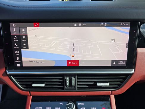 Used 2021 Porsche Cayenne Turbo S image 21