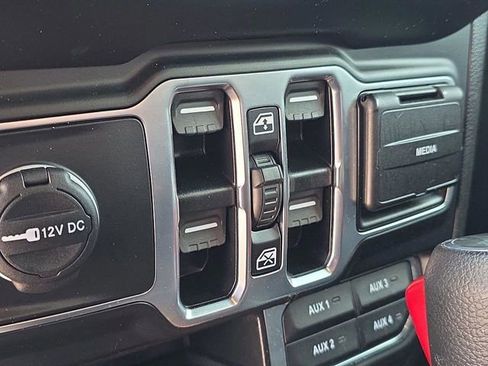 Certified 2023 Jeep Wrangler Sahara image 24