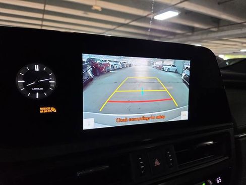 New 2025 Lexus ES 350 w/ Premium Package FWD image 17