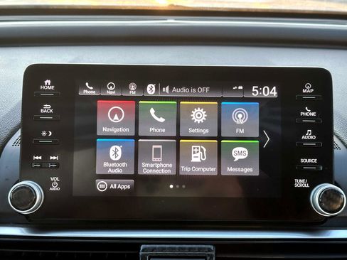 Used 2018 Honda Accord Touring image 17