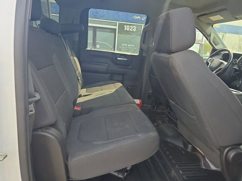 Used 2022 Chevrolet Silverado 3500 LT w/ Convenience Package image 12