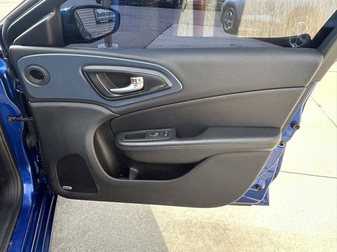 Used 2015 Chrysler 200 S w/ Navigation & Sound Group I FWD image 16