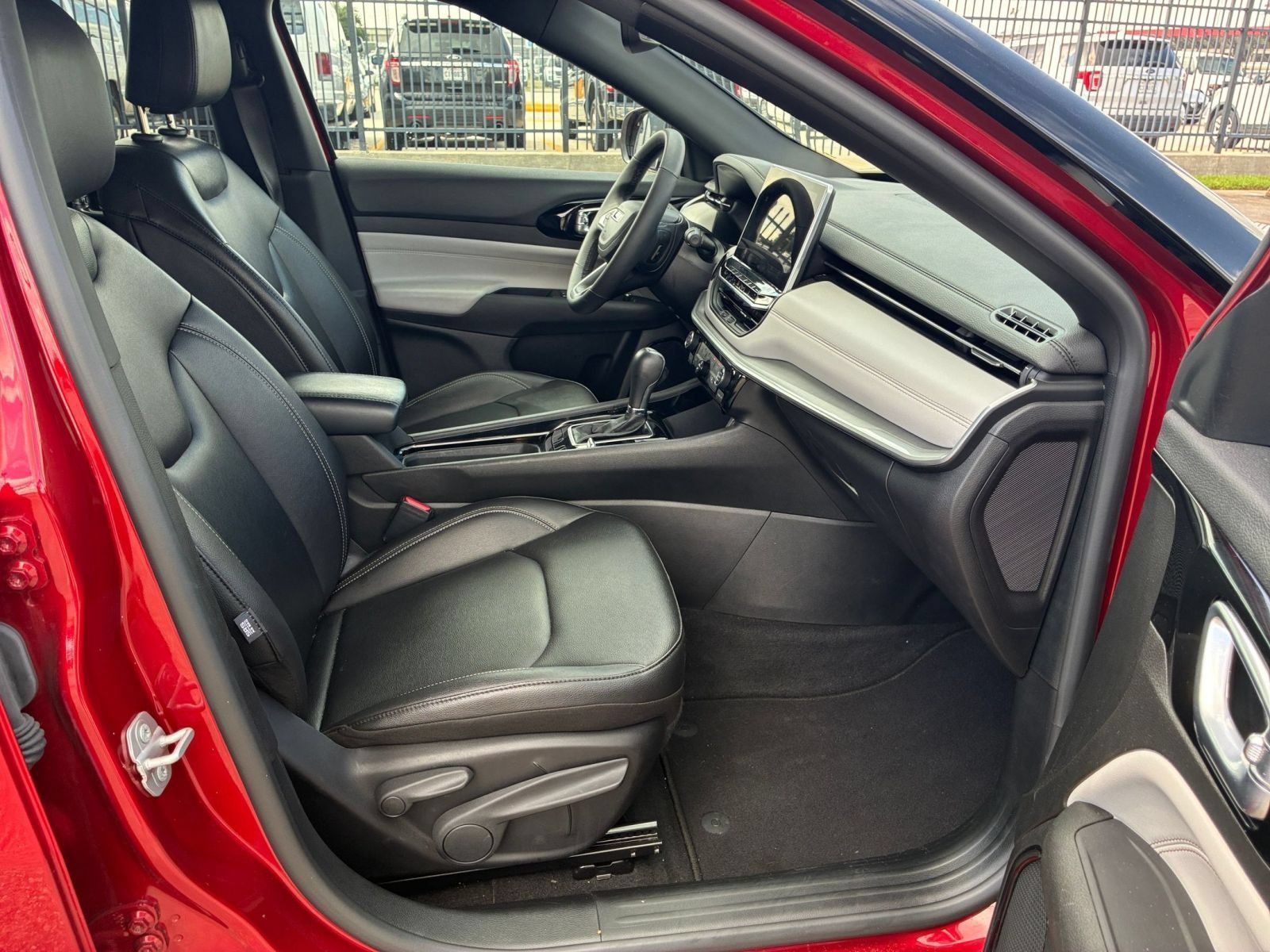 Used 2025 Jeep Compass Limited AWD/4WD image 36