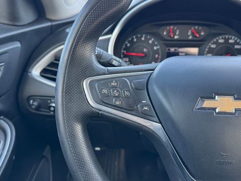 Used 2023 Chevrolet Malibu LT FWD image 23