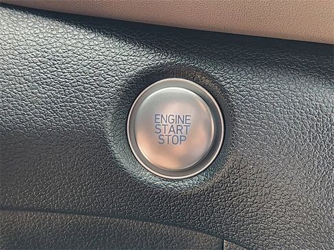 Used 2023 Hyundai Santa Fe SEL image 20