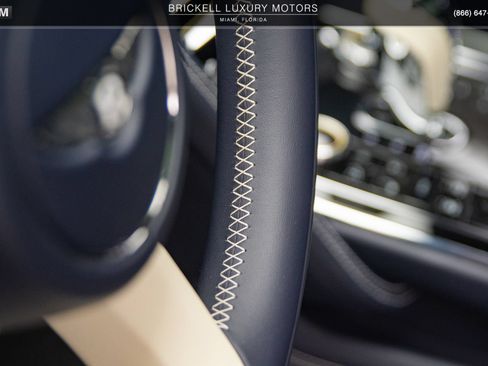 Used 2024 Bentley Flying Spur V8 AWD/4WD image 20