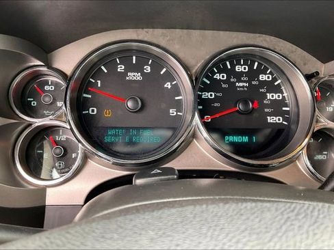 Used 2010 Chevrolet Silverado 2500 LT w/ Interior Plus Package RWD image 13
