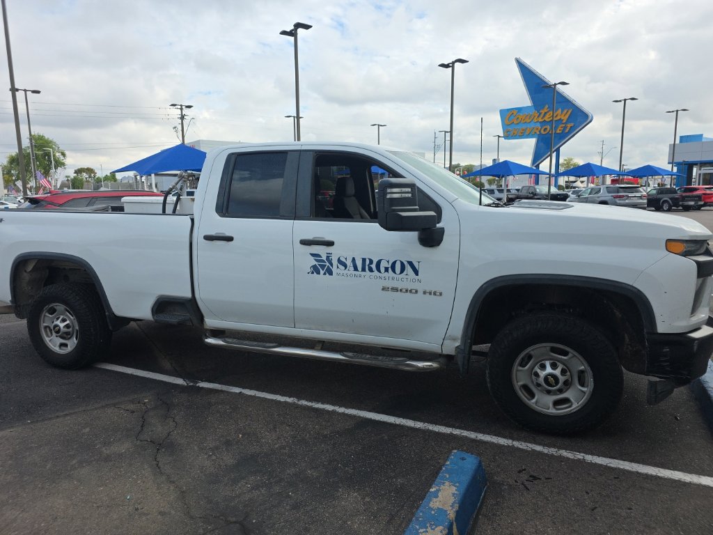 Used 2021 Chevrolet Silverado 2500 W/T w/ WT Convenience Package AWD/4WD image 2