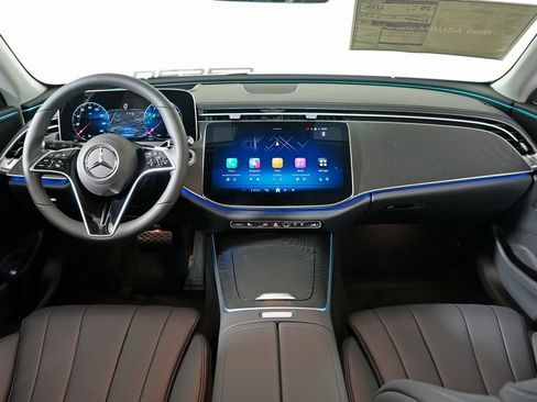 New 2026 Mercedes-Benz E 450 4MATIC Sedan image 15