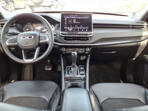 Used 2024 Jeep Compass Latitude w/ Altitude Special Edition image 15