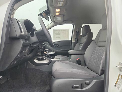 New 2025 Nissan Frontier SV AWD/4WD image 9