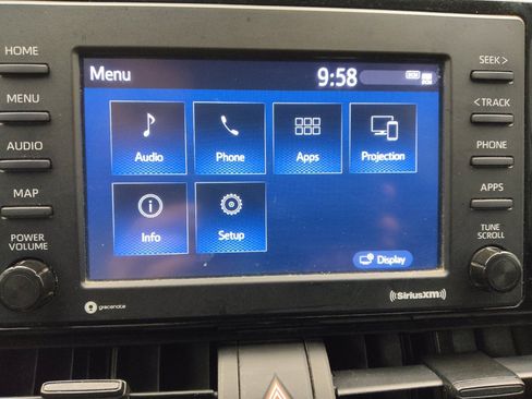 Used 2021 Toyota RAV4 LE FWD image 25