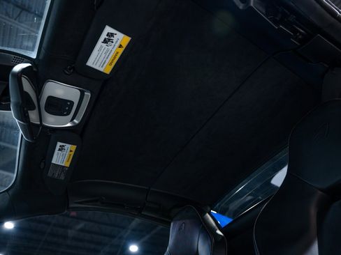 Used 2018 McLaren 570S Spider image 57