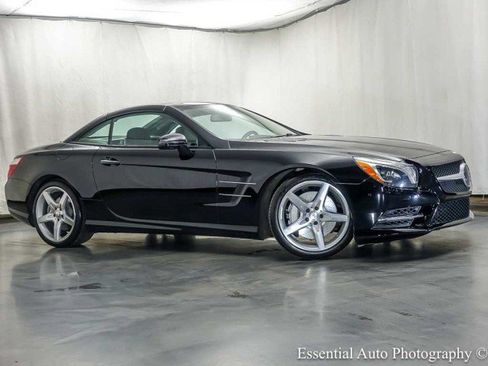 Used 2014 Mercedes-Benz SL 550 image 2