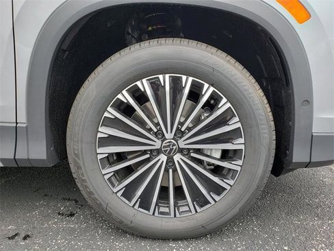 New 2025 Volkswagen Tiguan S image 12