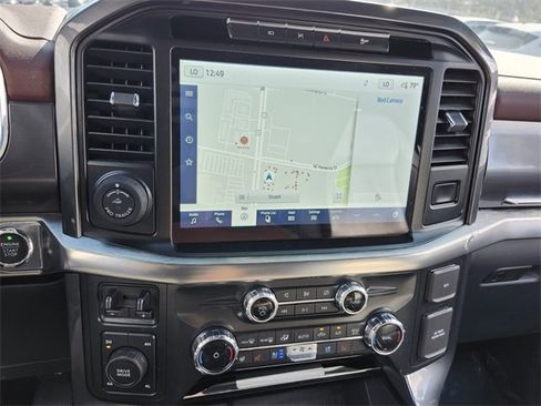 Certified 2022 Ford F150 Lariat w/ Equipment Group 502A High image 20