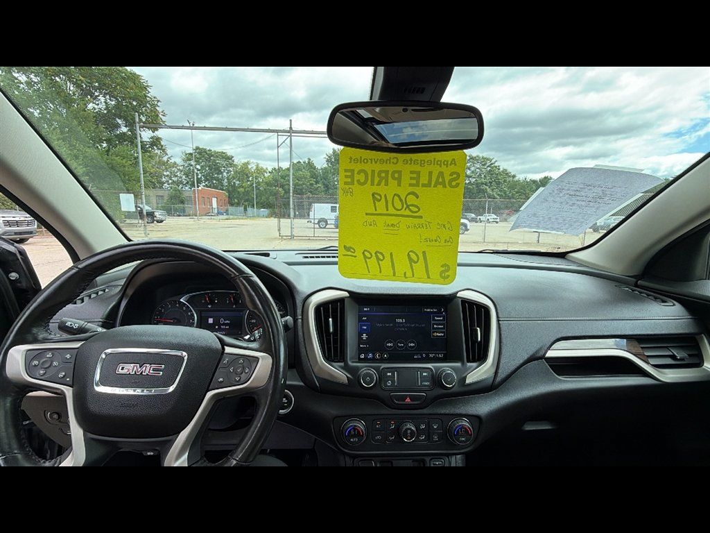 Used 2019 GMC Terrain Denali w/ GMC Pro Grade Package AWD/4WD image 10