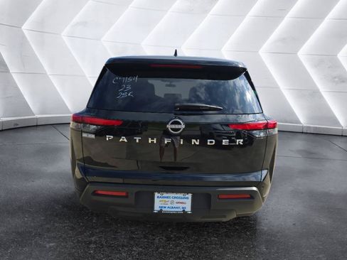 Used 2023 Nissan Pathfinder S FWD image 6