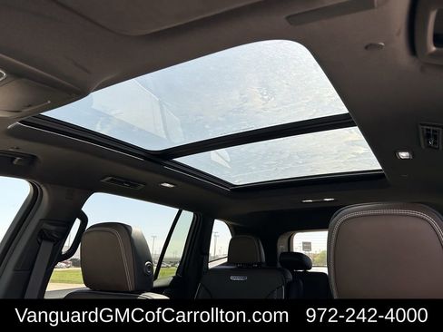 New 2026 GMC Acadia Denali Ultimate w/ LPO, Floor Liner Package AWD/4WD image 21