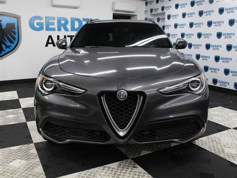 Used 2018 Alfa Romeo Stelvio Ti Sport AWD/4WD image 6