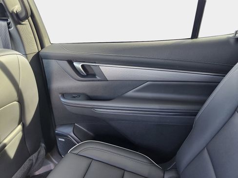 Used 2025 Buick Enclave Preferred image 30