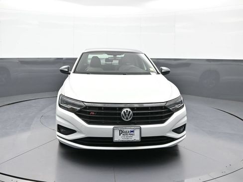 Used 2020 Volkswagen Jetta R-Line w/ R-Line Cold Weather Package FWD image 2