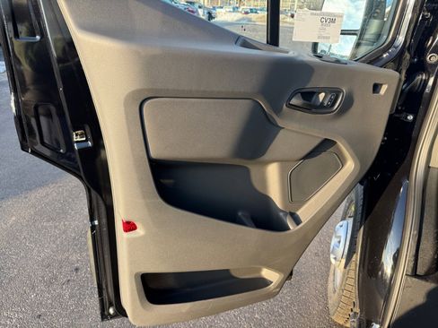 New 2026 Ford Transit 250 148 Medium Roof Extended AWD image 24