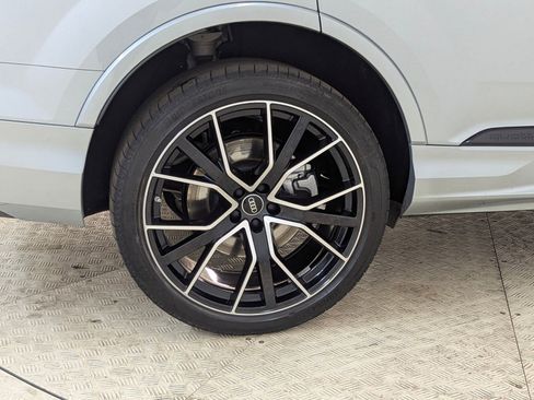 Used 2023 Audi Q7 3.0T Prestige w/ Prestige Package image 12