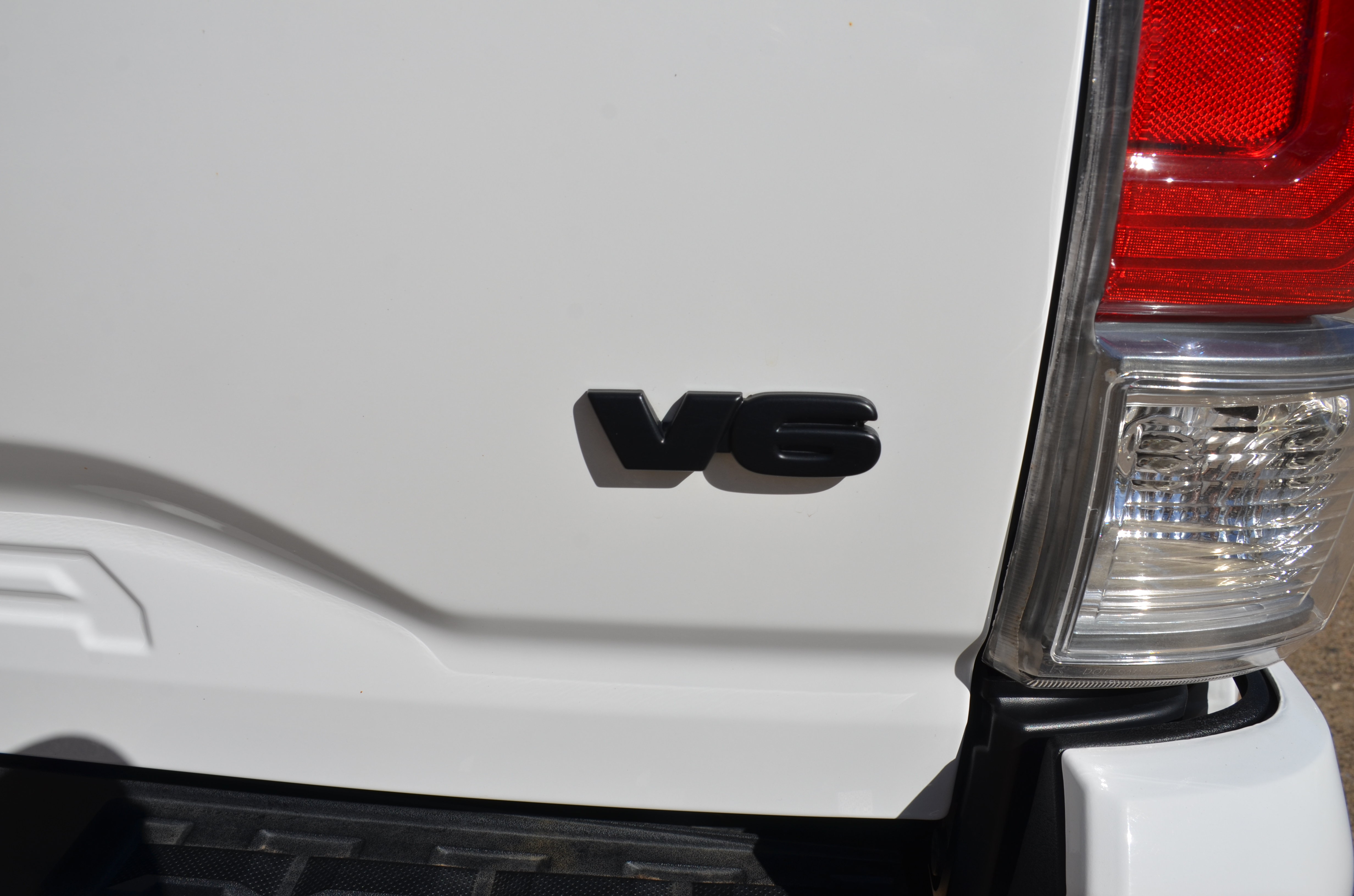 Used 2023 Toyota Tacoma TRD Off-Road w/ Technology Package AWD/4WD image 13