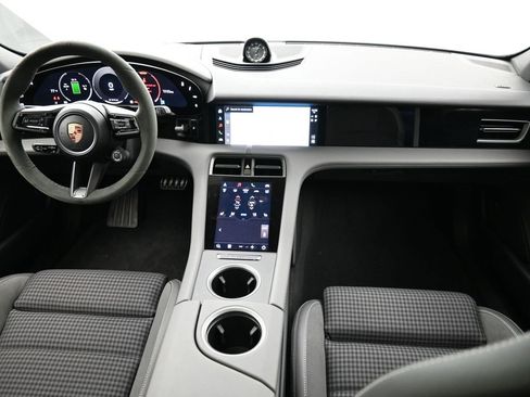 Used 2025 Porsche Taycan 4S image 27