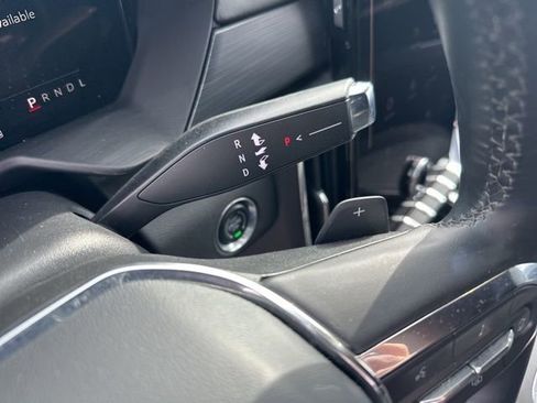 Used 2025 GMC Acadia Elevation image 21