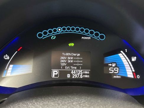 Used 2013 Nissan Leaf SV w/ LED & Quick Charge Pkg image 17