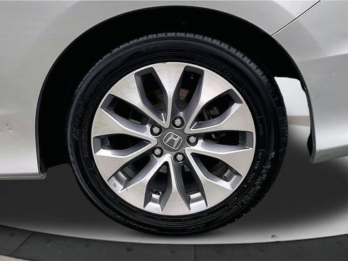 Used 2015 Honda Accord EX-L image 34