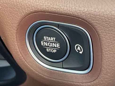New 2026 Mercedes-Benz GLS 450 4MATIC image 30