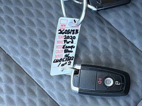 Certified 2020 Ford Escape SE image 29
