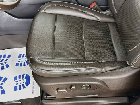 Used 2023 GMC Yukon Denali w/ LPO, Floor Liner Package AWD/4WD image 21