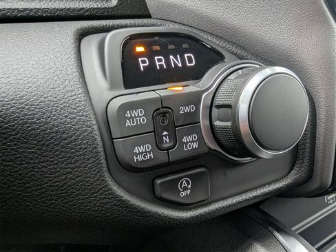 New 2026 RAM 1500 4x4 Crew Cab image 24