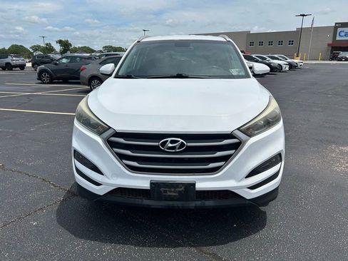 Used 2018 Hyundai Tucson SEL AWD/4WD image 4