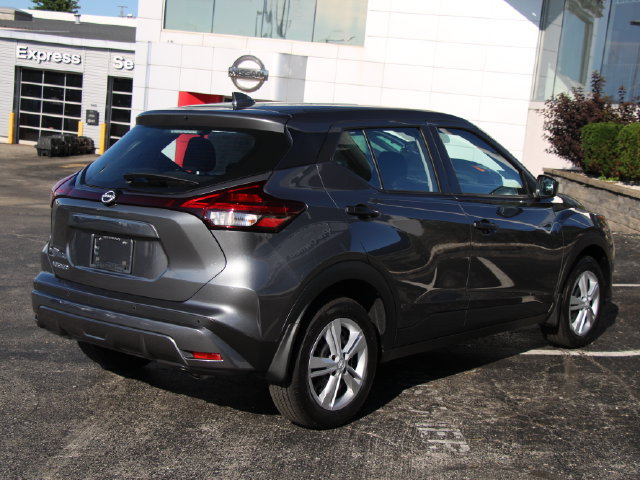 Used 2025 Nissan Kicks Play S FWD image 9