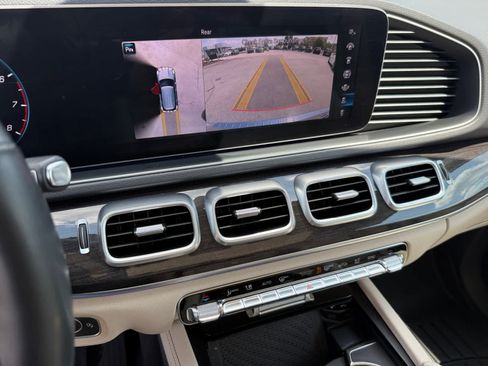 Certified 2020 Mercedes-Benz GLE 350 w/ Premium Package image 19