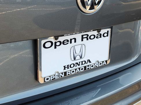 Used 2021 Volkswagen Tiguan SE w/ Panoramic Sunroof Package AWD/4WD image 31