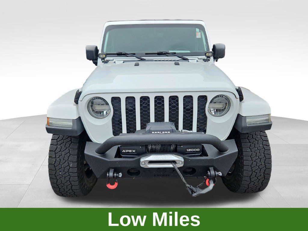 Used 2023 Jeep Gladiator Sport AWD/4WD image 2