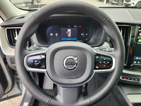 Used 2025 Volvo XC60 B5 Ultra w/ Protection Package Premier AWD/4WD image 9