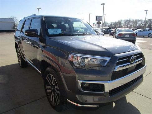 Used 2022 Toyota 4Runner Limited image 5